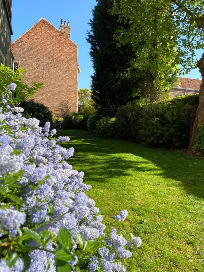 Krisko Parking Prive Et Clos Armentières Exteriér fotografie