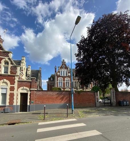 Krisko Parking Prive Et Clos Armentières Exteriér fotografie
